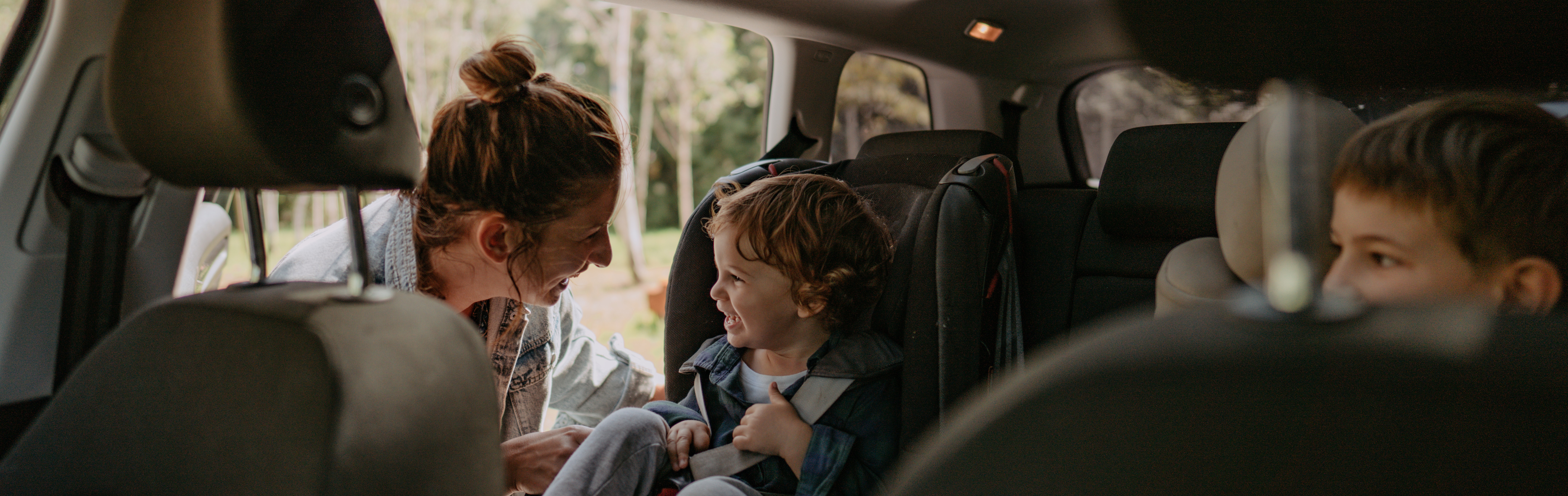  Kindersitzpflicht im Auto: Regelungen, Empfehlungen und mögliche Strafen Image