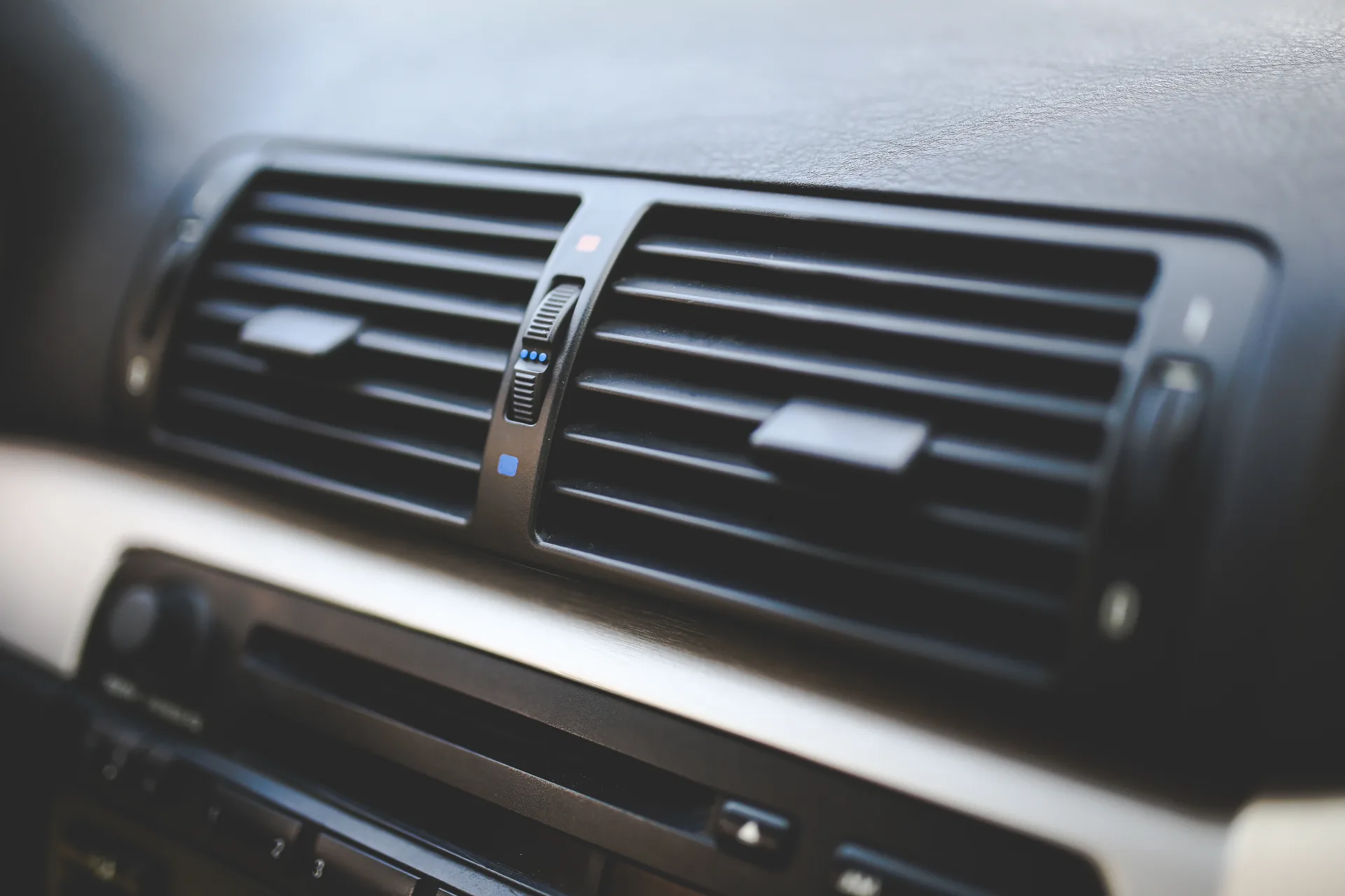 Alle Infos zum Nachrüsten der Klimaanlage im Auto.